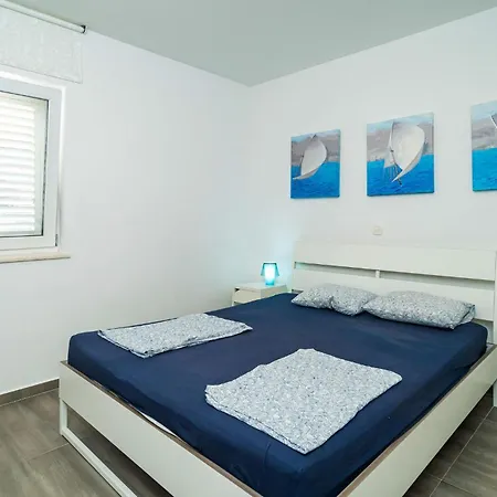 Nice Apartment In Mlini With House Sea View *