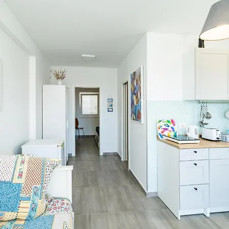 Nice Apartment In Mlini With House Sea View Mlini